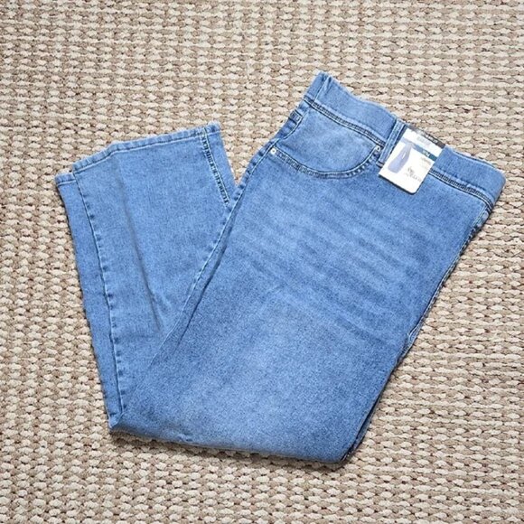 High Rise Pull On Straight Jeans Plus Size 4X 28W - 30W Denim Pants Acid Wash - Picture 1 of 2
